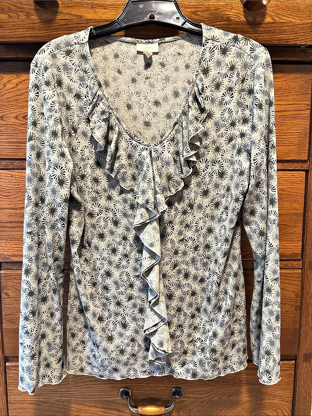J. Jill Geometric Ruffle Blouse in Grayish Green Women’s Size Medium